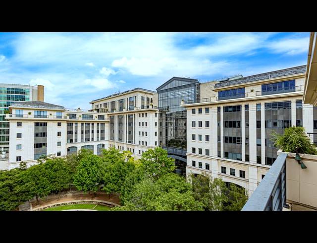 1,550M² OFFICE TO LET IN SANDTON CENTRAL